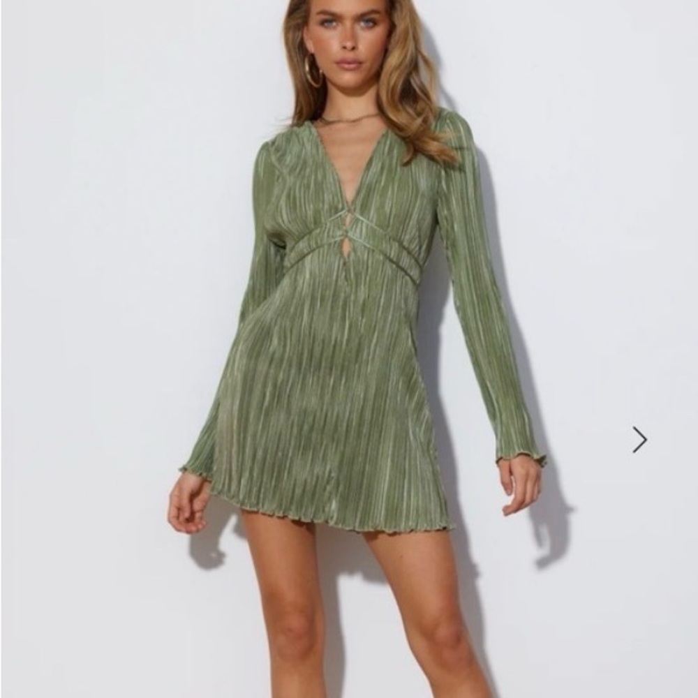 Hello Molly Sage Long Sleeve Dress